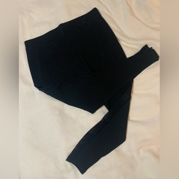 Express Capri legging with sheer panel - Picture 3 of 3